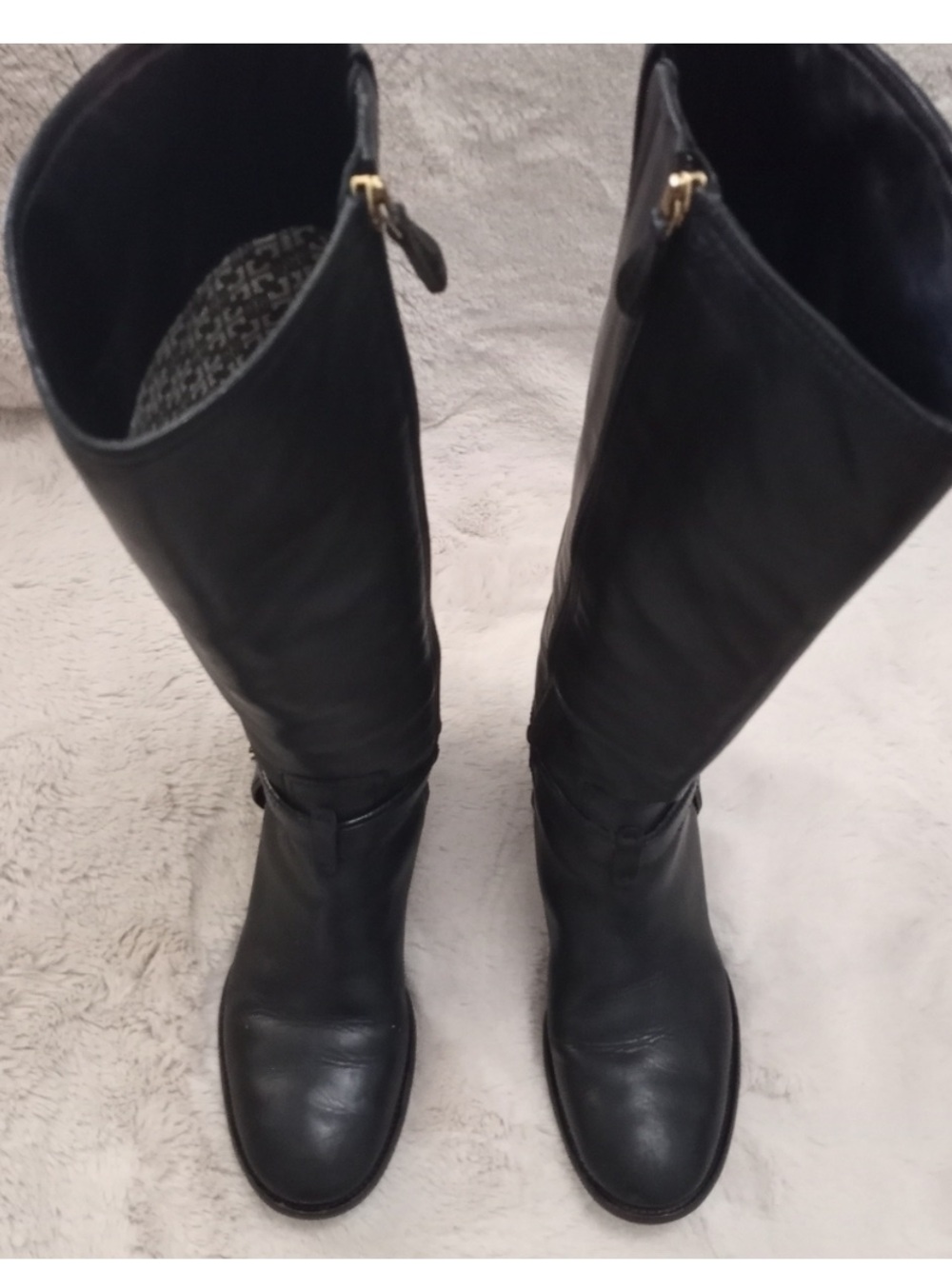 Tory Burch Black Brazilian Leather Gold Logo Equestrian Minimalist 90s Boot 8 - Picture 4 of 10